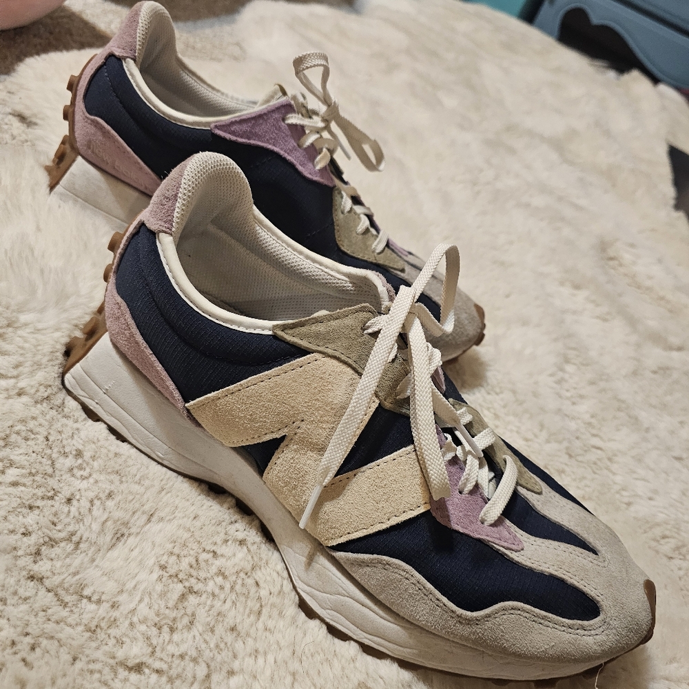 New Balance 327, size womens 11. Limited color combo